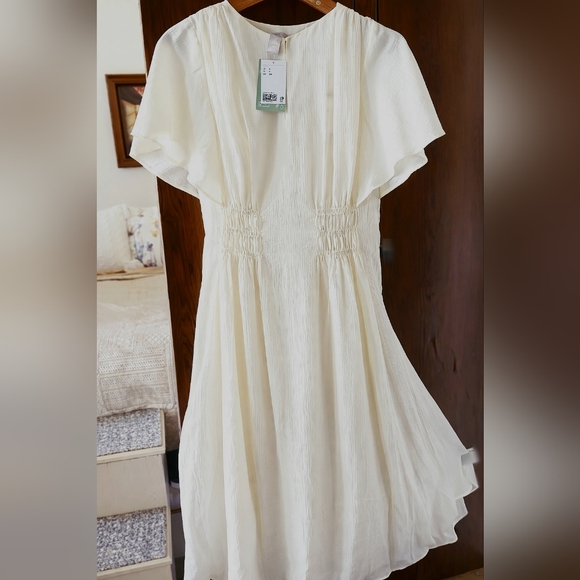 New H&M Cream Pleated Maxi Dress Flutter Sleeve Smocked Waist EcoVero Size S NWT - Picture 2 of 15